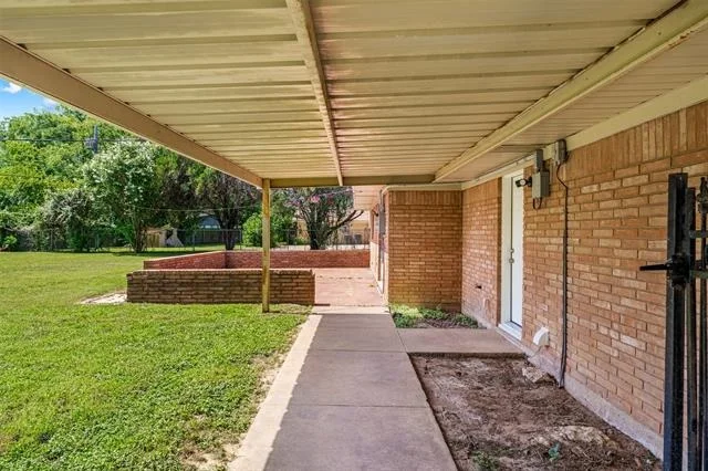 Photo of 1813 King Cole Drive
