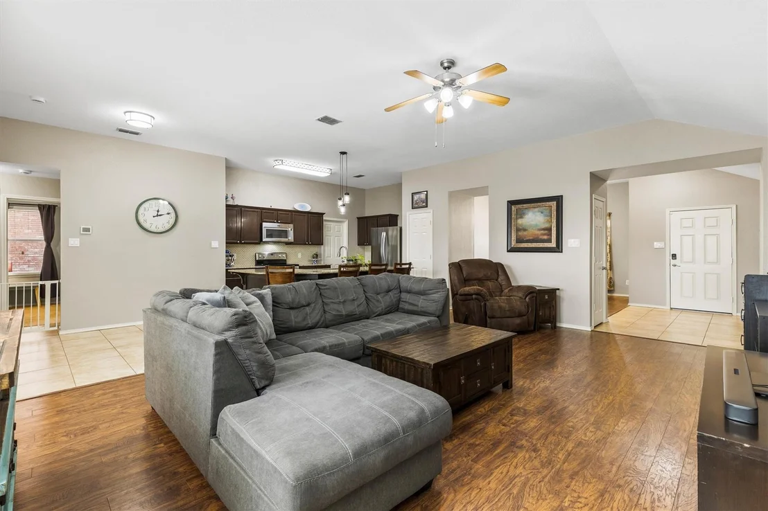Photo of 2015 Highland Drive