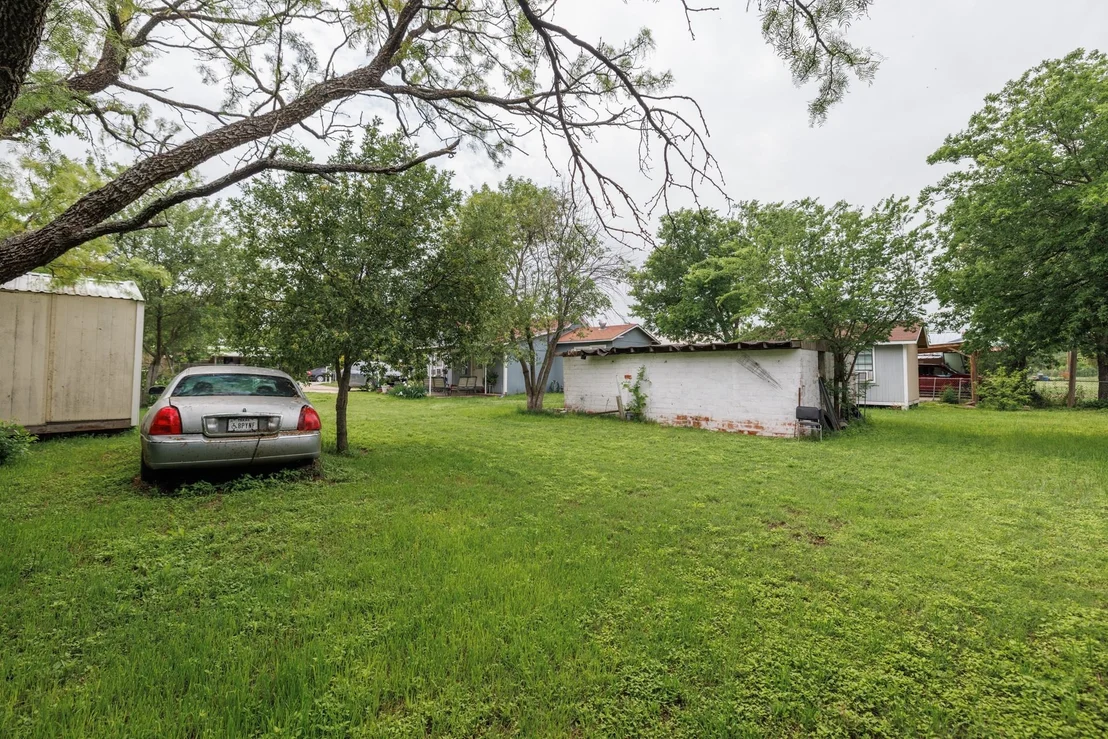 Photo of 308 W 5th Street