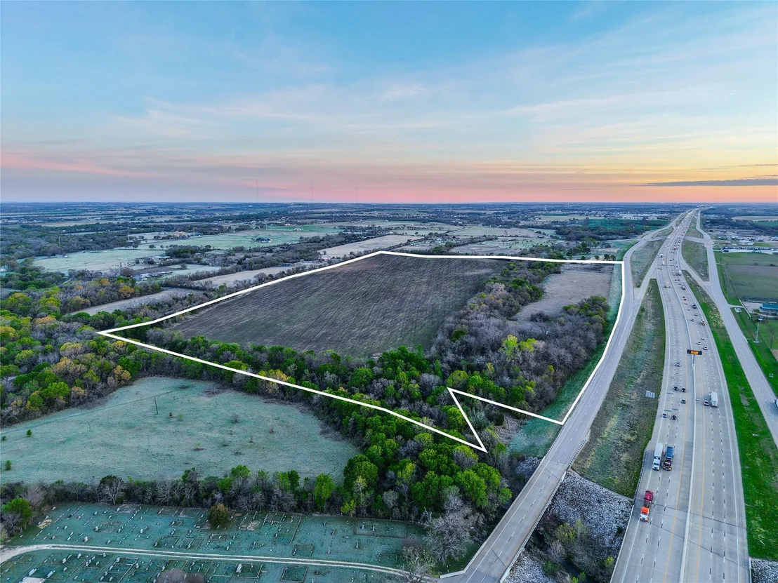 Photo of UNK Ih 35