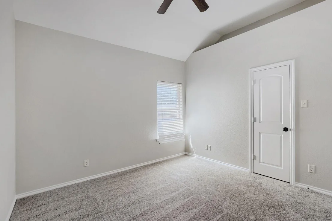 Photo of 1104 Irwin Drive