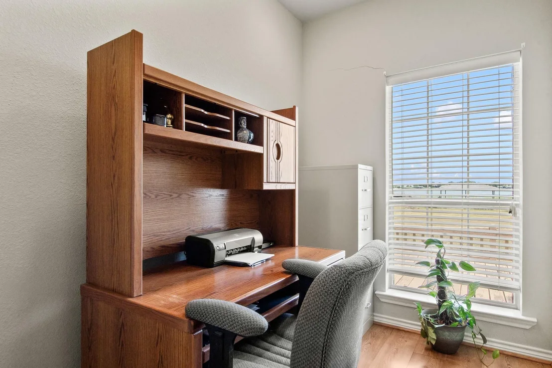 Photo of 1237 Beachview