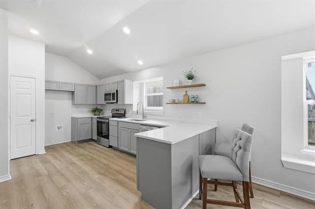 Photo of 809 Mr Haney Drive