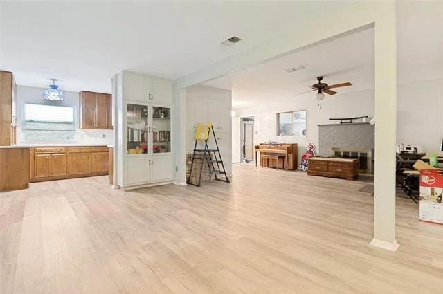 Photo of 2605 Hollywood Drive