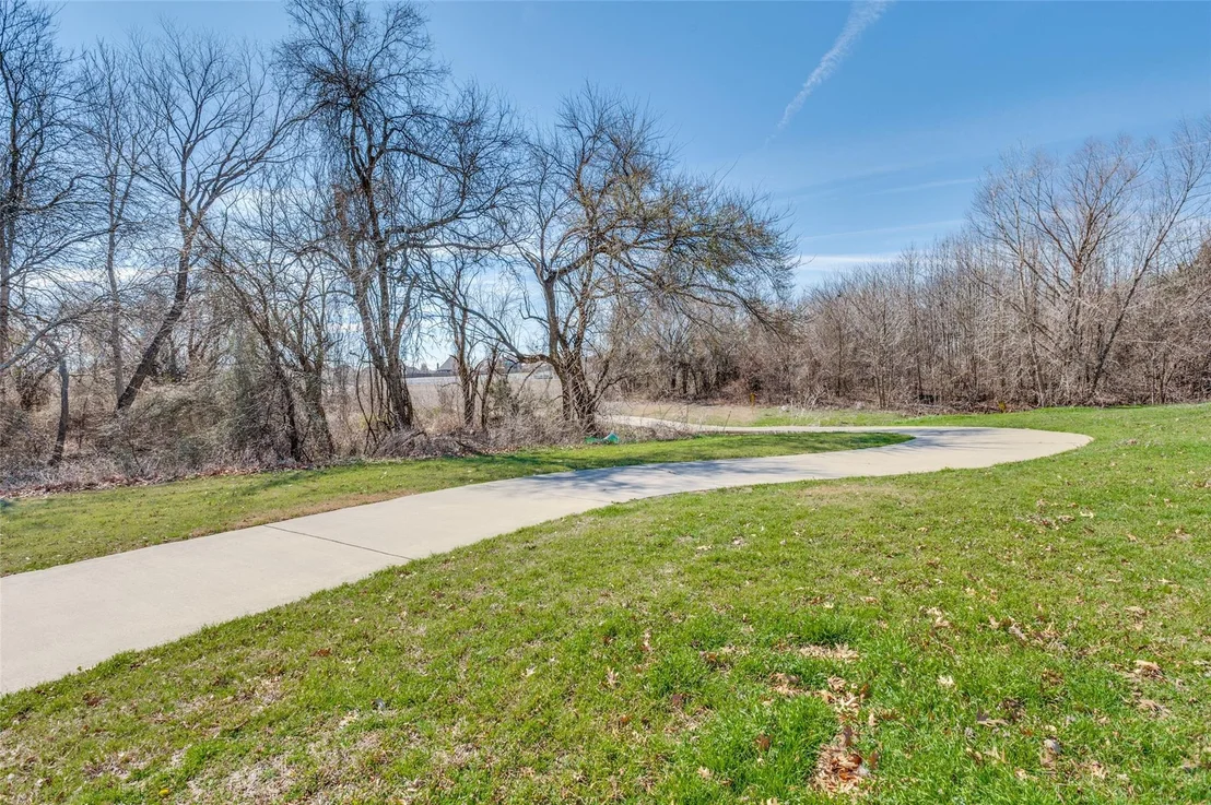 Photo of 3025 Glenbrook Drive