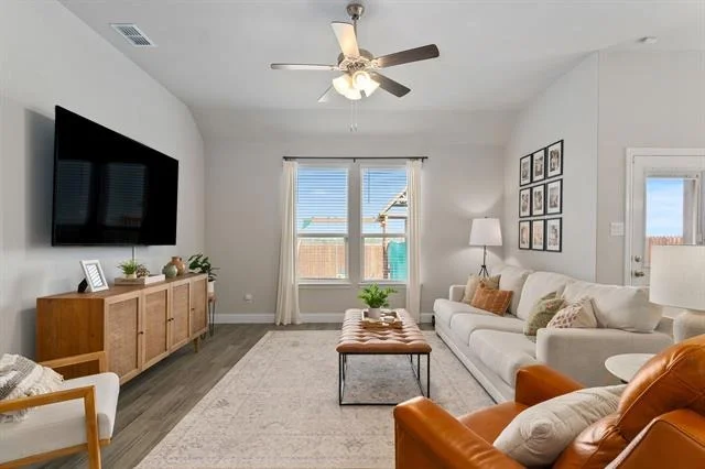 Photo of 1125 Knightsbridge Road
