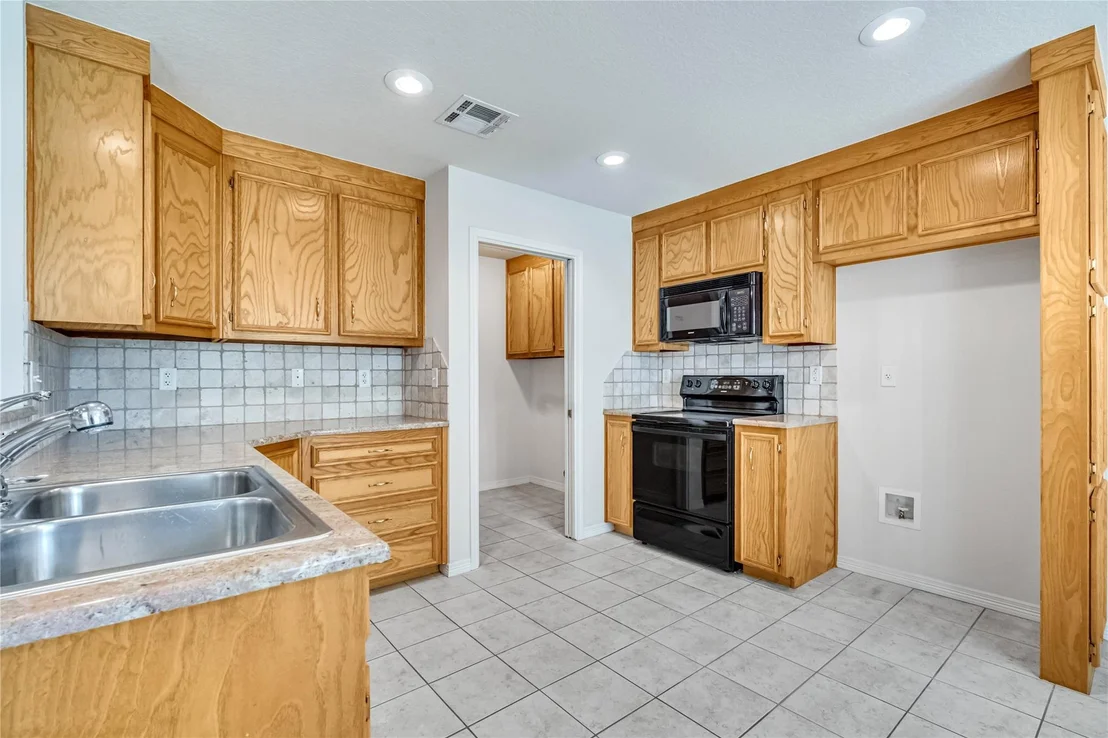 Photo of 5209 Foxhill Road