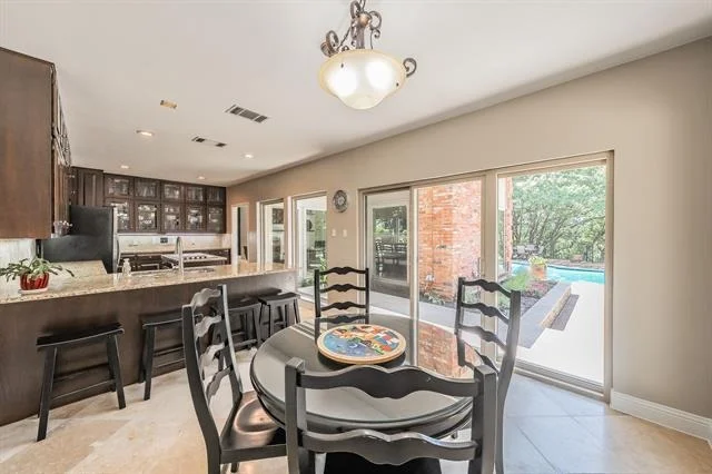 Photo of 1406 Riverview Drive