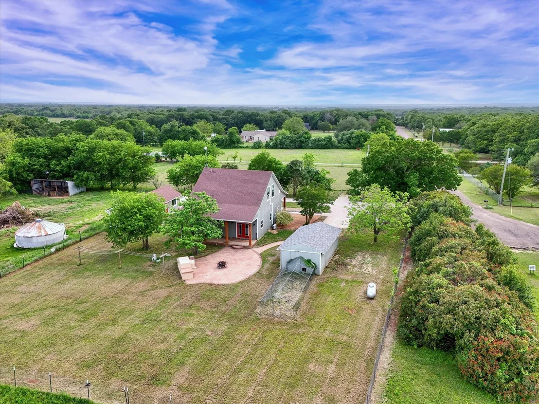 Photo of 348 Barker Lane