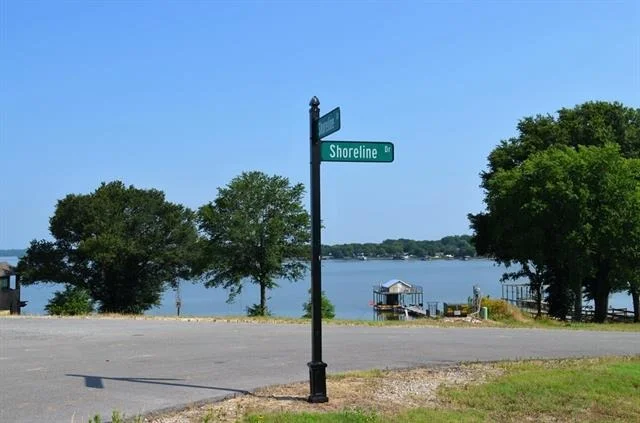 Photo of 551 Shoreline Drive