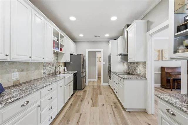 Photo of 5706 Trail Lake Drive