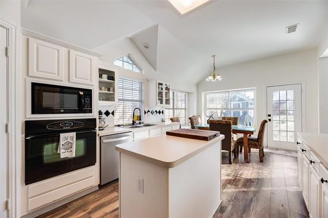 Photo of 5101 Raincrest Drive