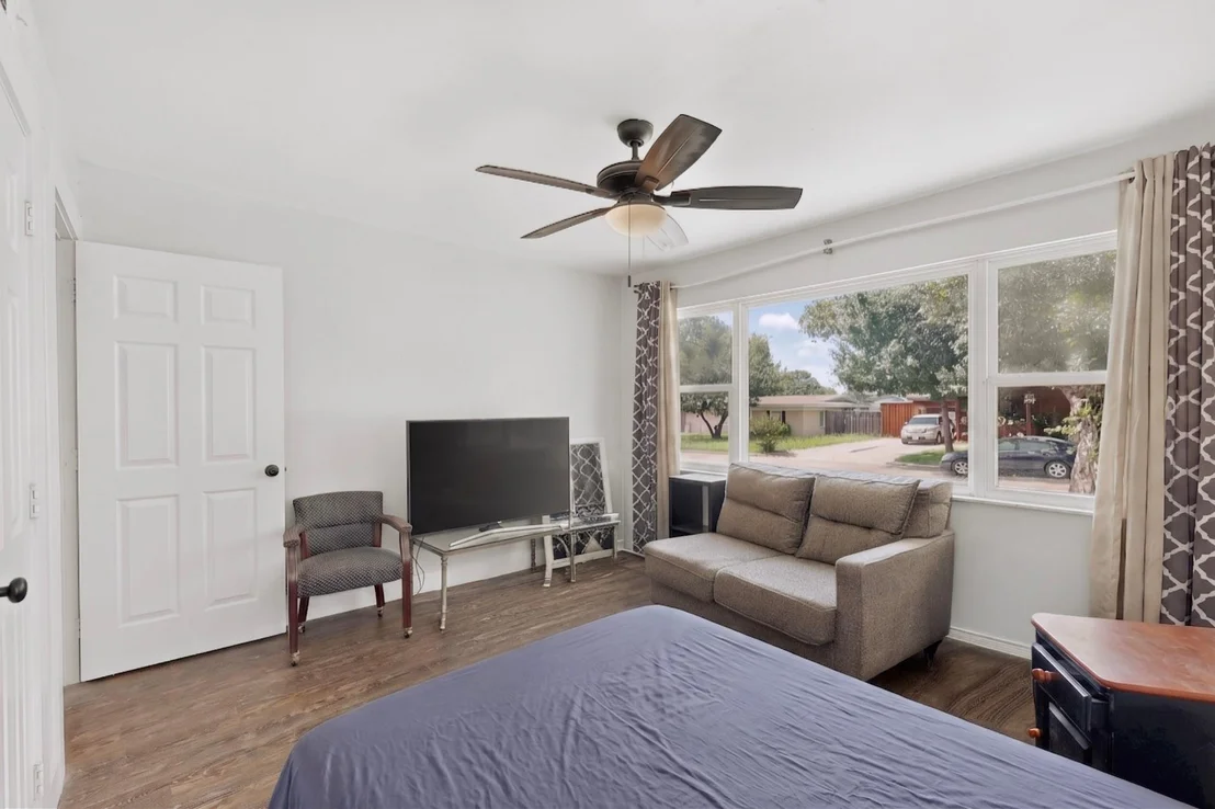 Photo of 2310 Costa Mesa Drive