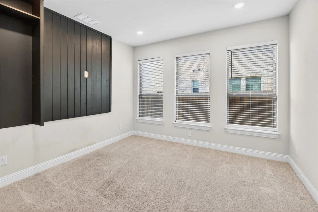 Photo of 2604 Silver Leaf Drive
