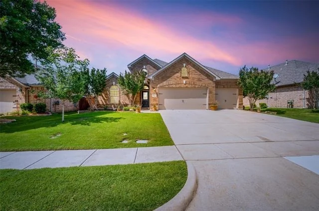 Photo of 5012 White Spruce Drive