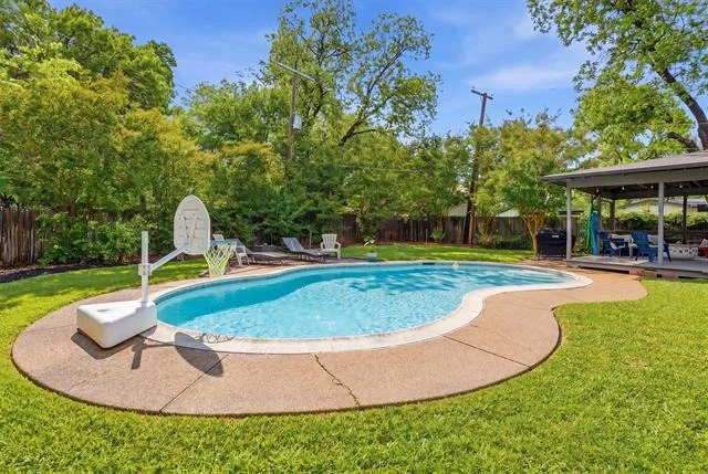 Photo of 4644 Selkirk Drive