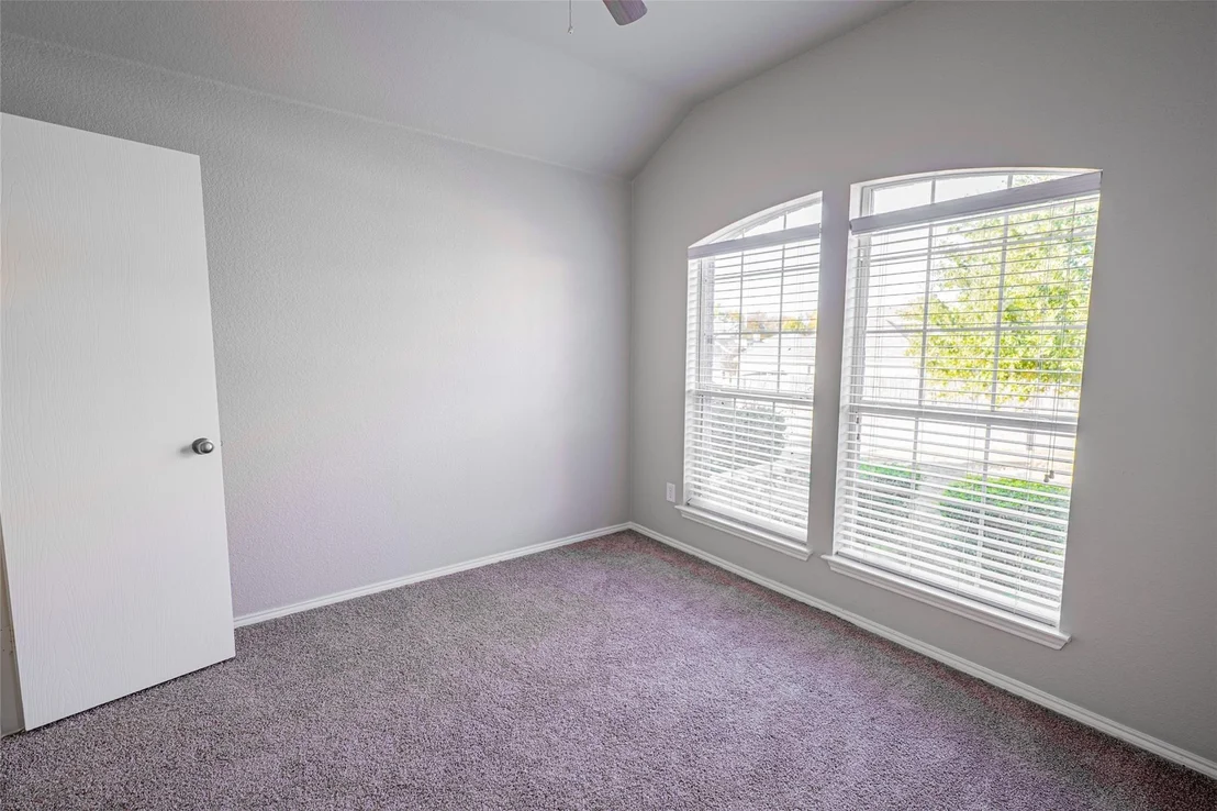 Photo of 1837 Walnut Way