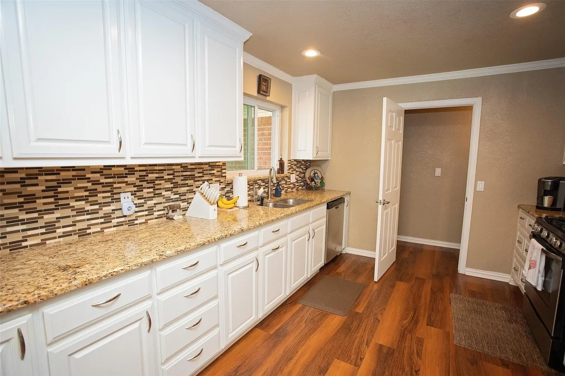 Photo of 1405 Thompson Drive