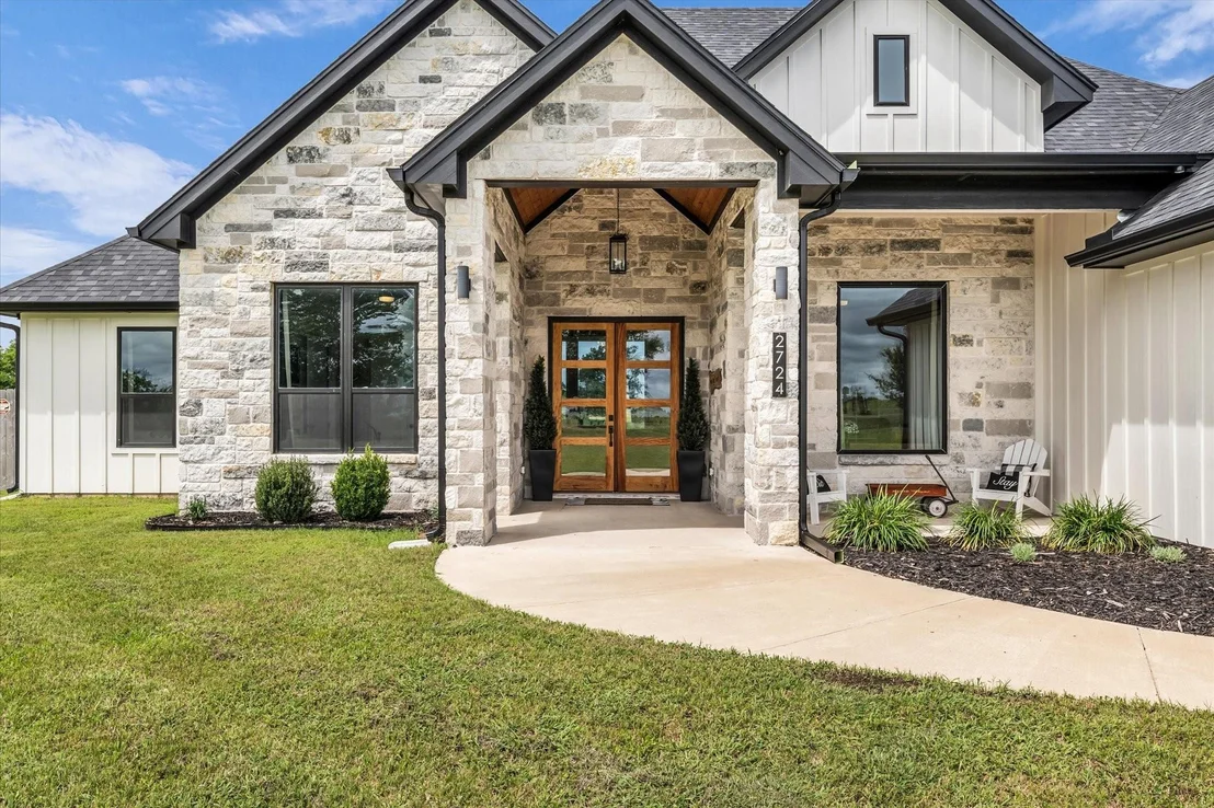 Photo of 2724 Southwinds Drive