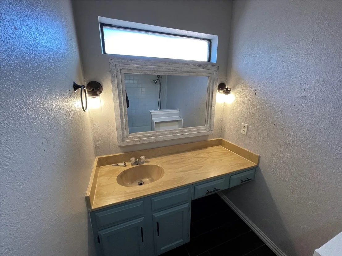 Photo of 1525 Seamans Way
