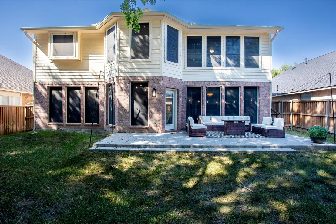 Photo of 10520 Stoneside Trail