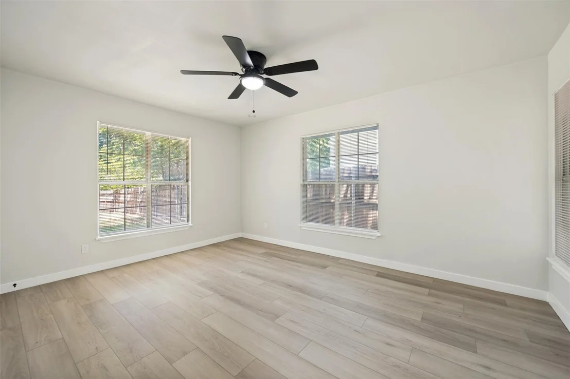 Photo of 112 Oriole Drive