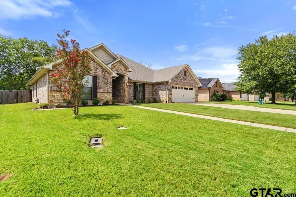 Photo of 19551 Sandhill Lane