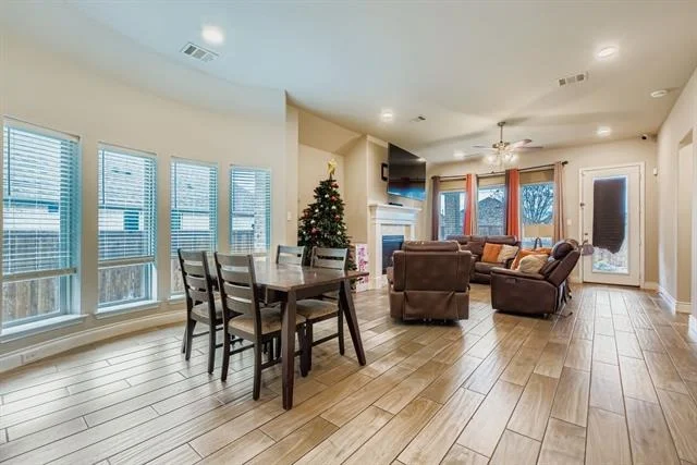 Photo of 833 Knoxbridge Road