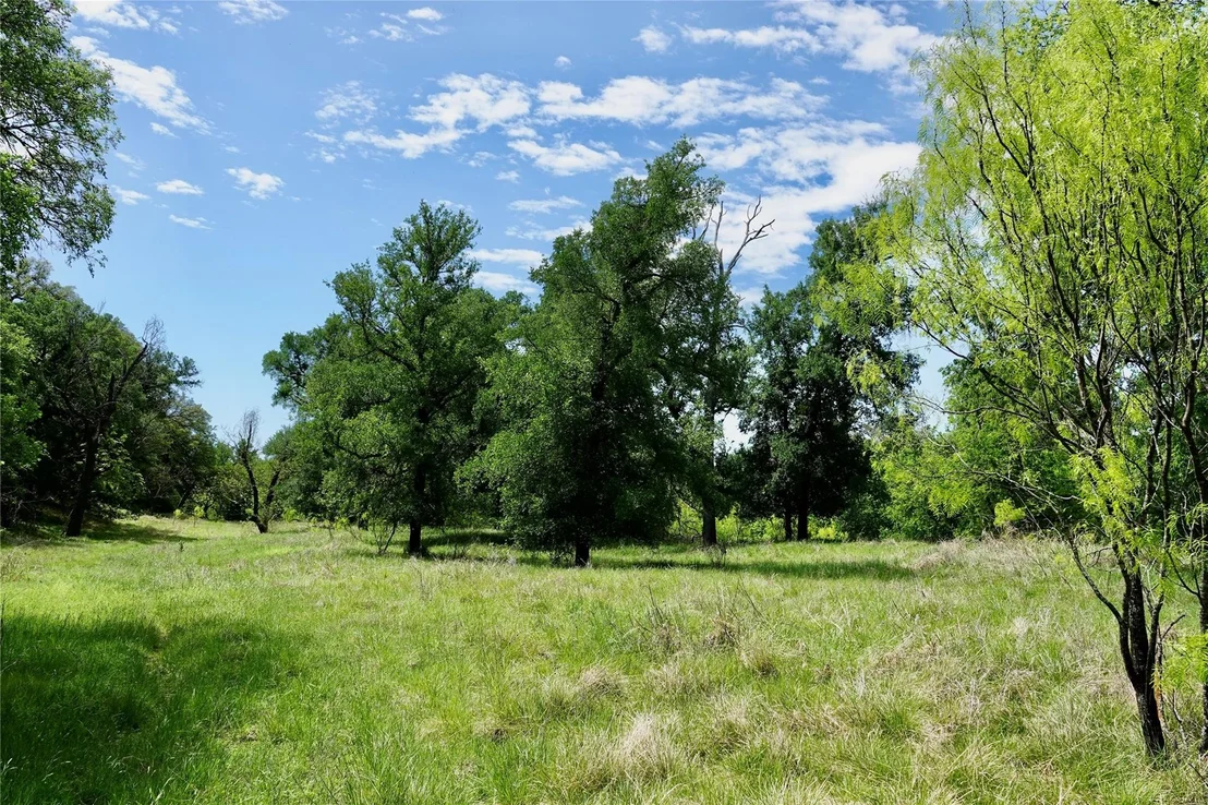 Photo of 588 County Road 430