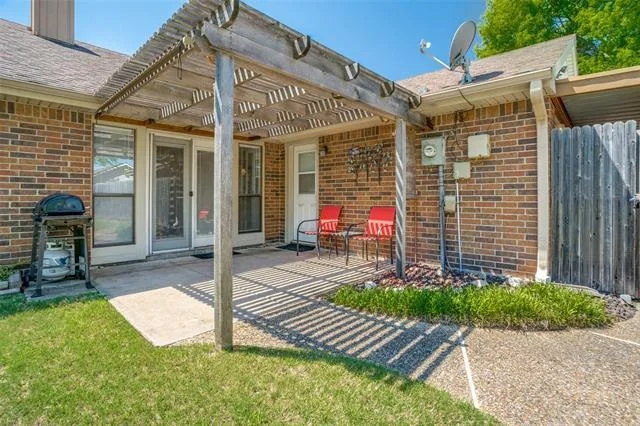 Photo of 555 Gillespie Drive