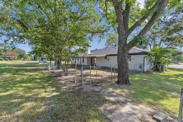 Photo of 112 Royal Lane