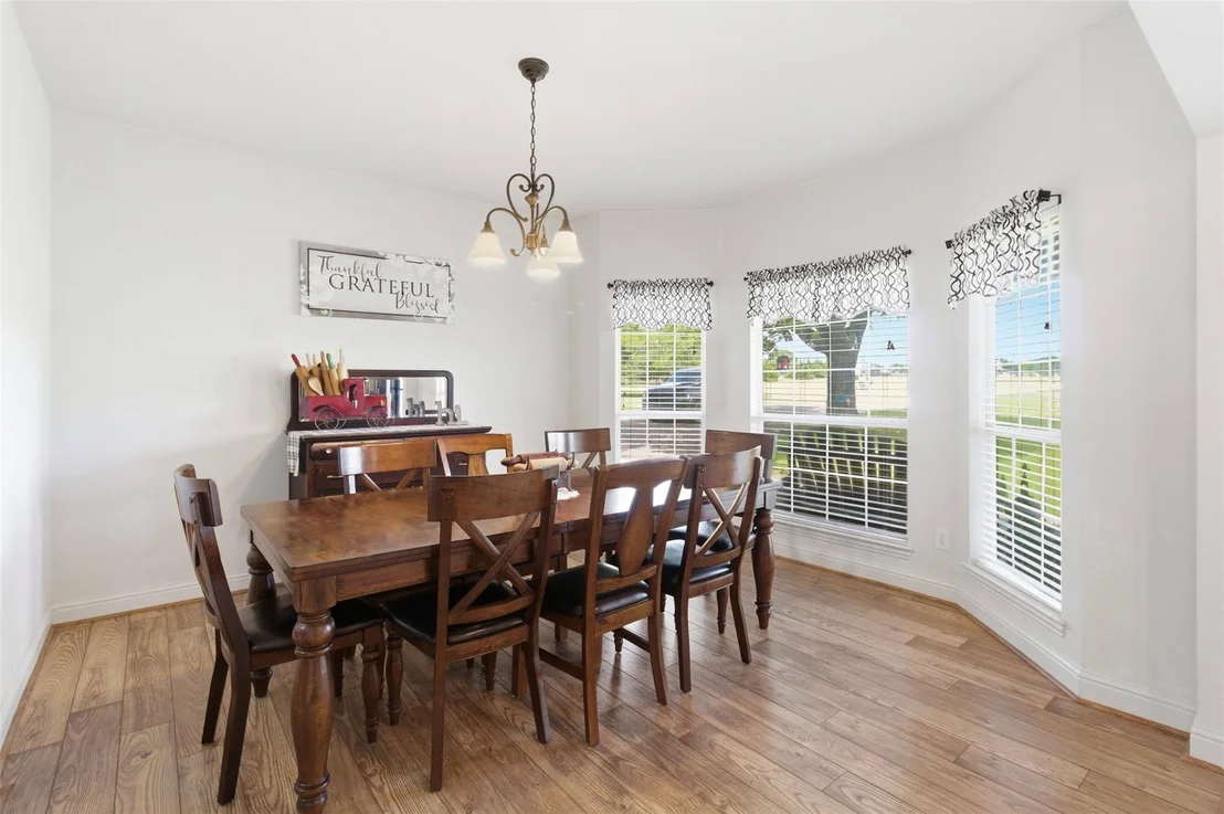 Photo of 2725 County Road 494