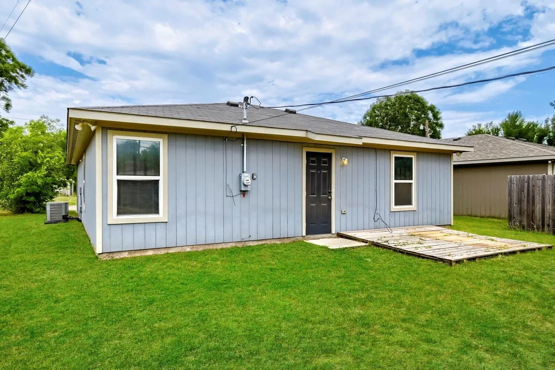 Photo of 1439 Plum Street
