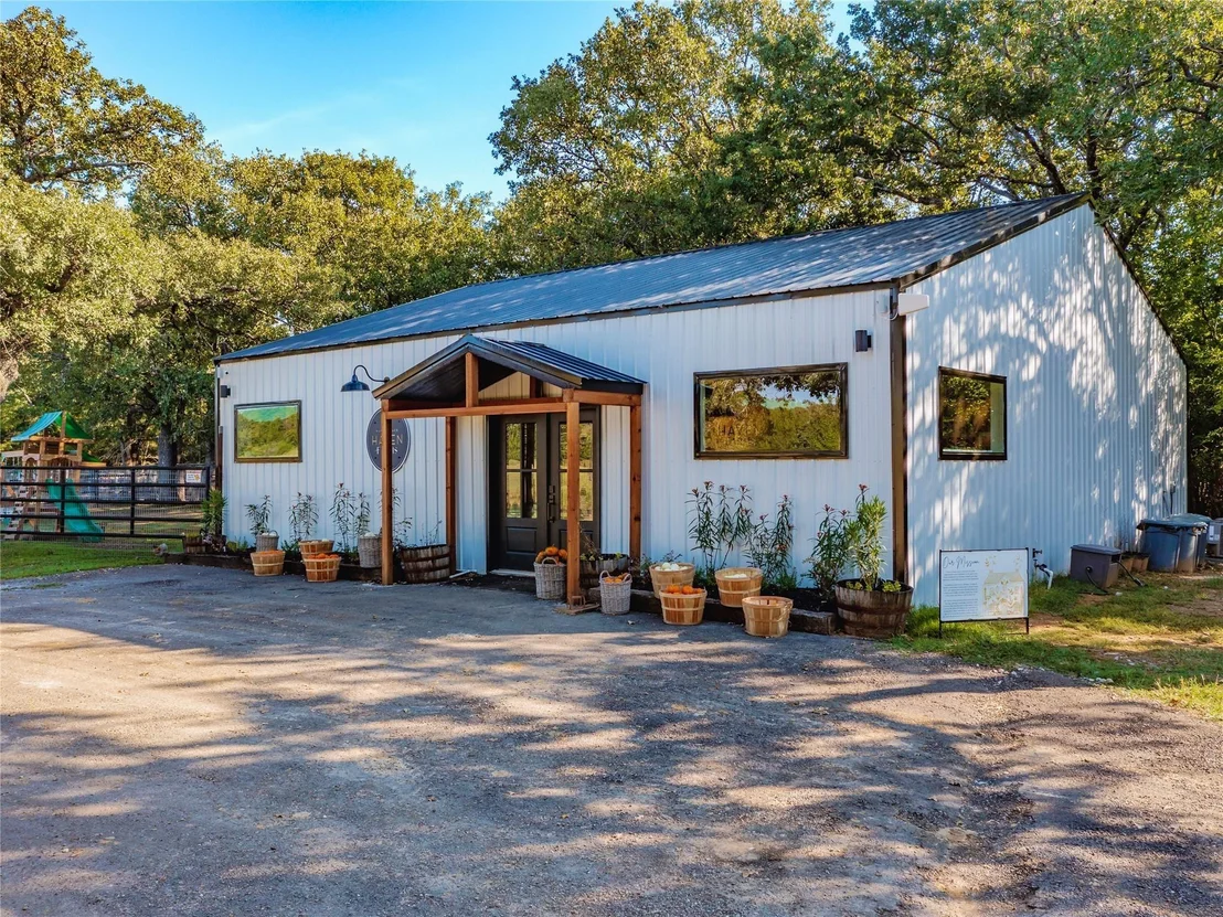 Photo of 1387 County Road 140