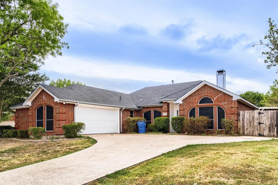 Photo of 127 Villanova Circle