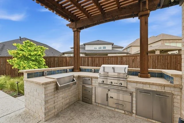 Photo of 7221 Redwood Road