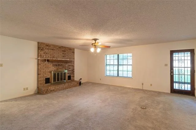 Photo of 3065 Summit Drive