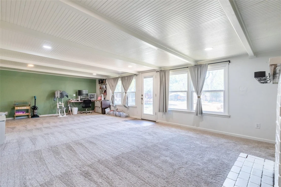 Photo of 720 GLENDALE Drive