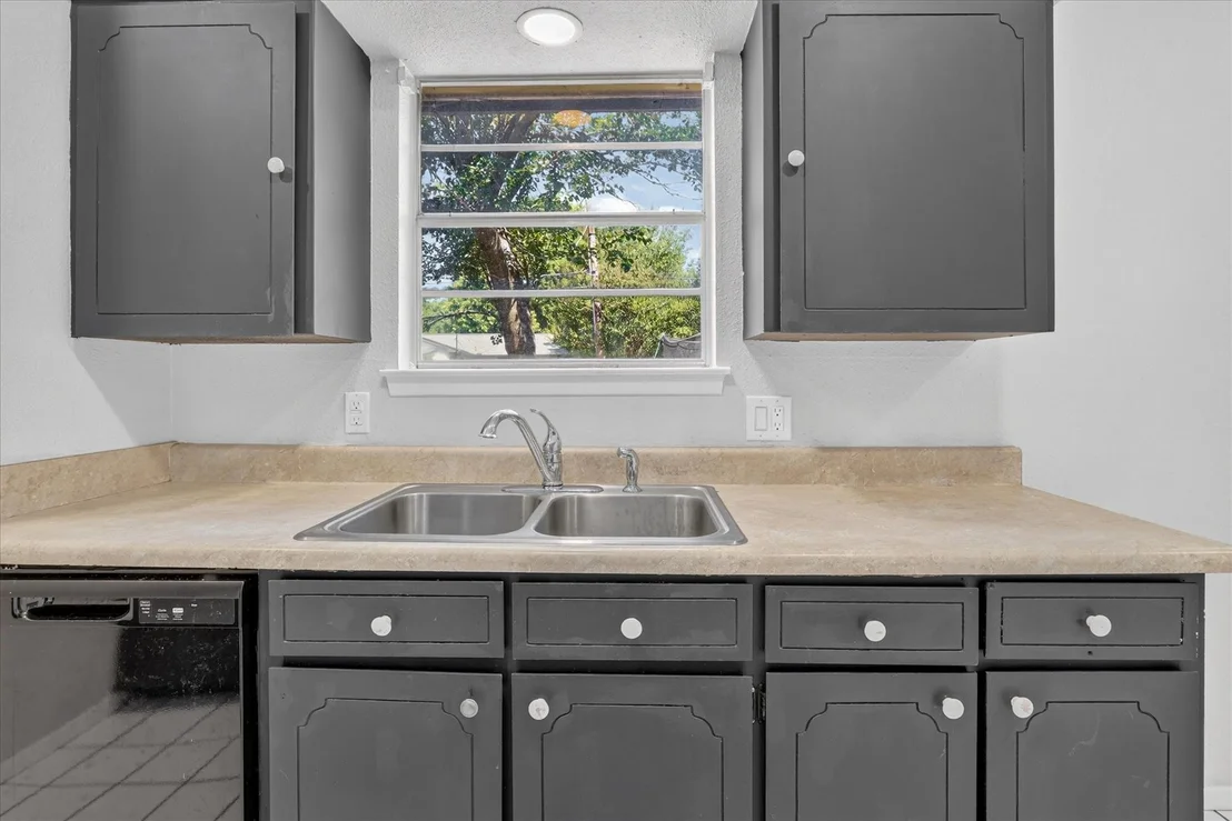 Photo of 628 Lisa Street
