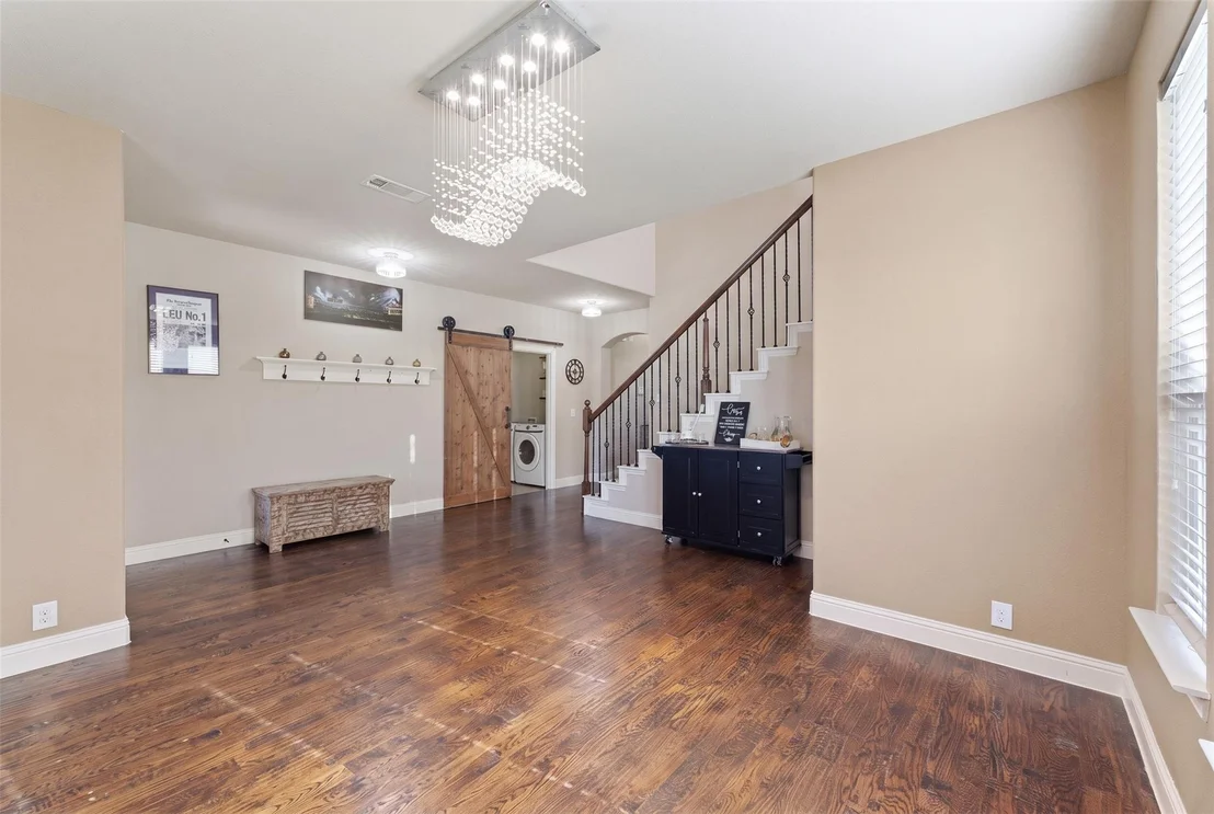 Photo of 724 Marietta Lane