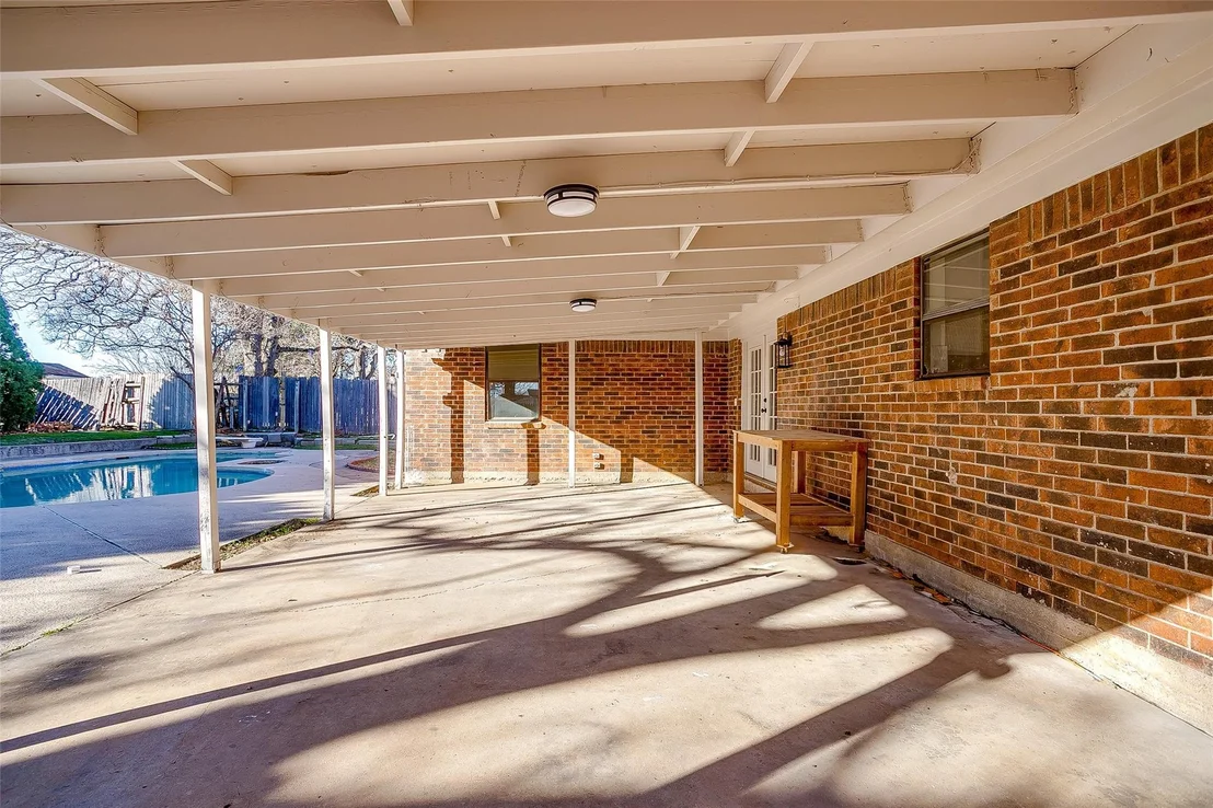 Photo of 2421 Meadow View