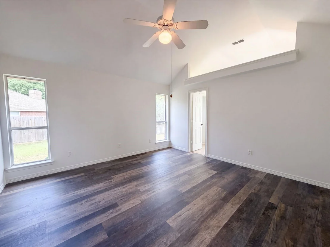 Photo of 1623 W Pleasant Drive