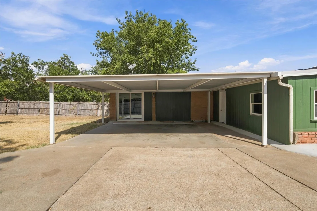 Photo of 1720 Mountainview Drive