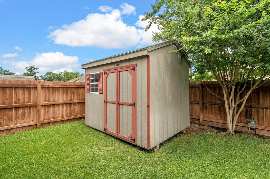 Photo of 2515 Paisley Drive