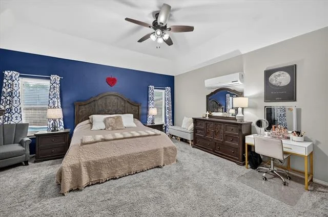 Photo of 851 Bridle Path