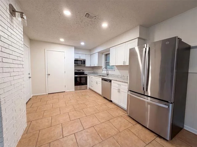 Photo of 437 Denison Drive