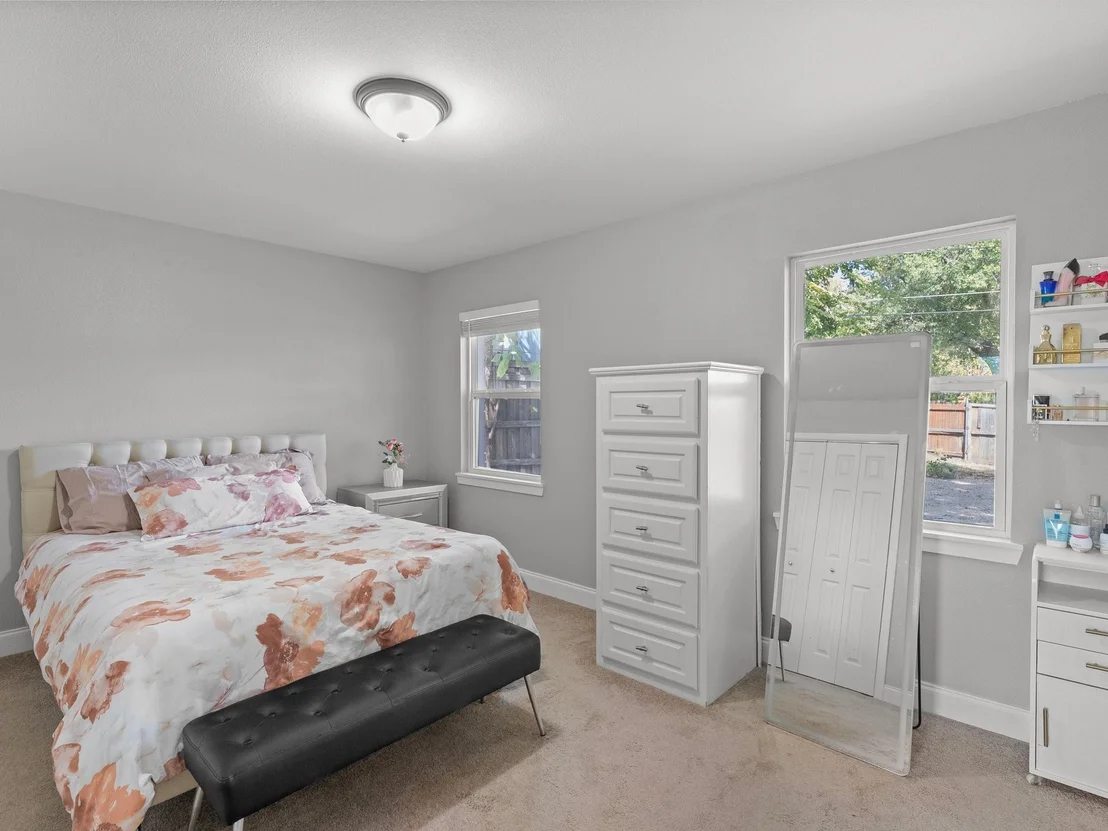 Photo of 9255 Palisade Drive
