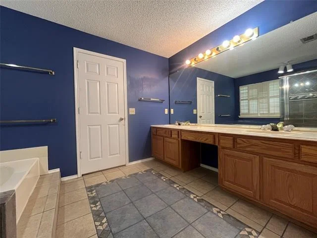 Photo of 5409 Lookout Trail