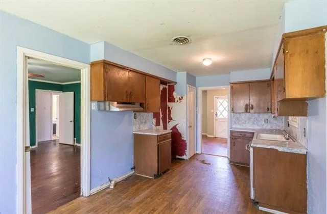 Photo of 2549 Madison Avenue