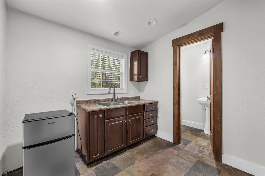 Photo of 245 Windmill Lane